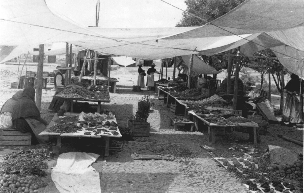 1937_08_13-1-027b-Market-Colonia.jpg