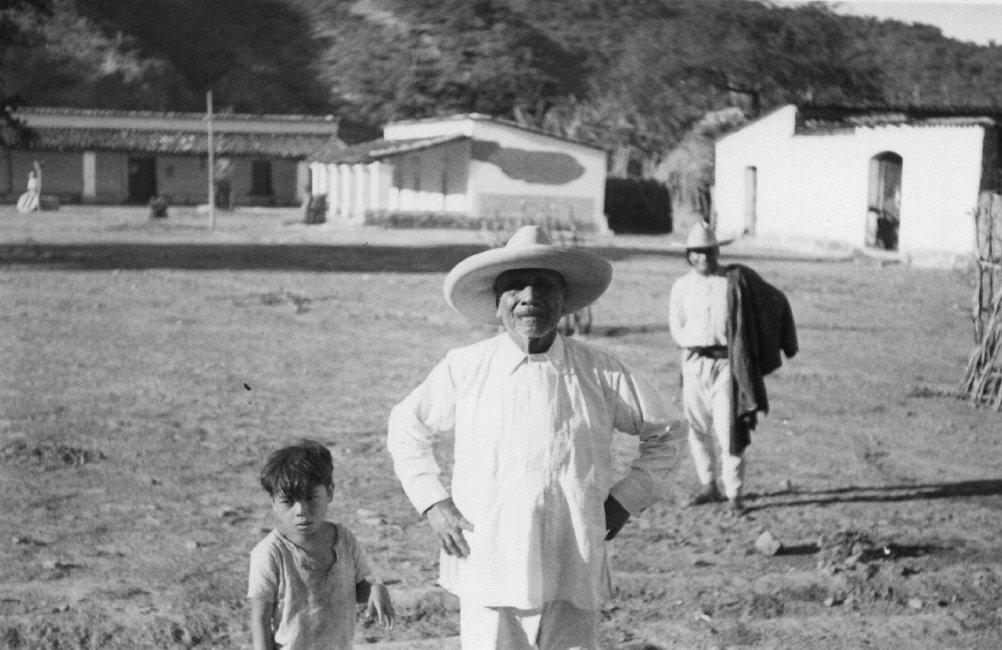 1937_08_21-2-039a-Totolapan-PresidenteJuanOrtiz.jpg