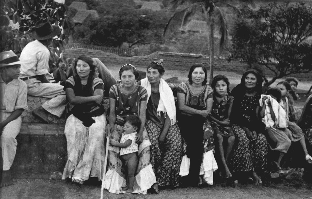 1937_08_23-2-093b-Women-SanBartolo.jpg
