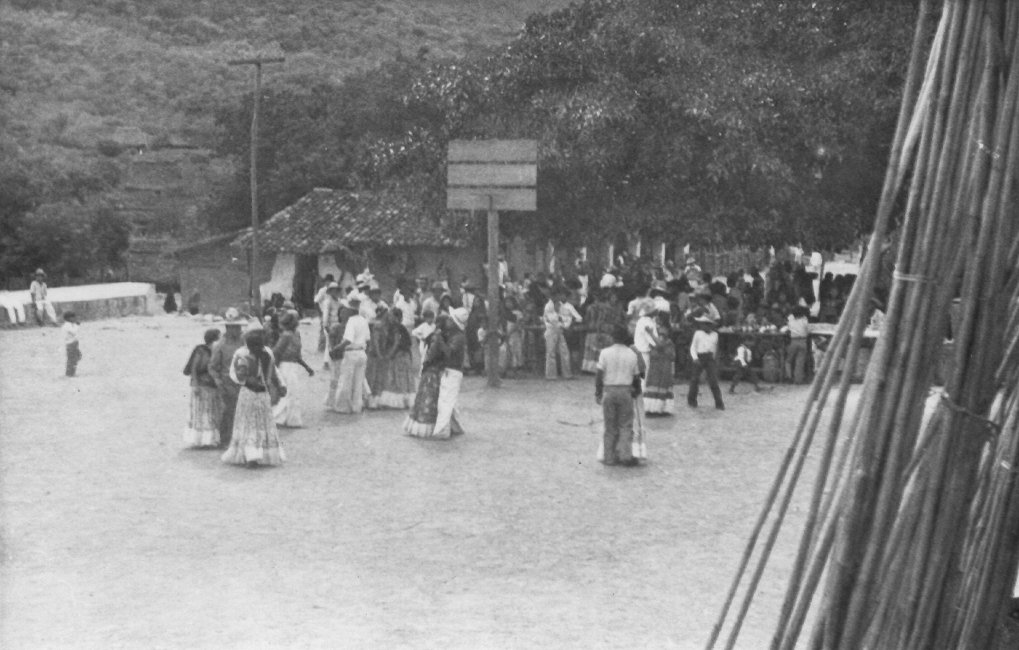 1937_08_23-2-103b-FiestaDancing-SanBartolo.jpg