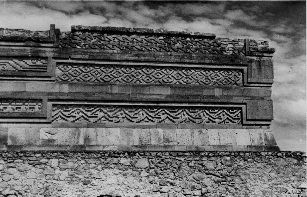 1937_08_20-2-015b-ZapotecRuins-Mitla.jpg