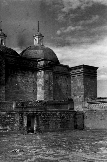 1937_08_20-2-019b-Mitla.jpg