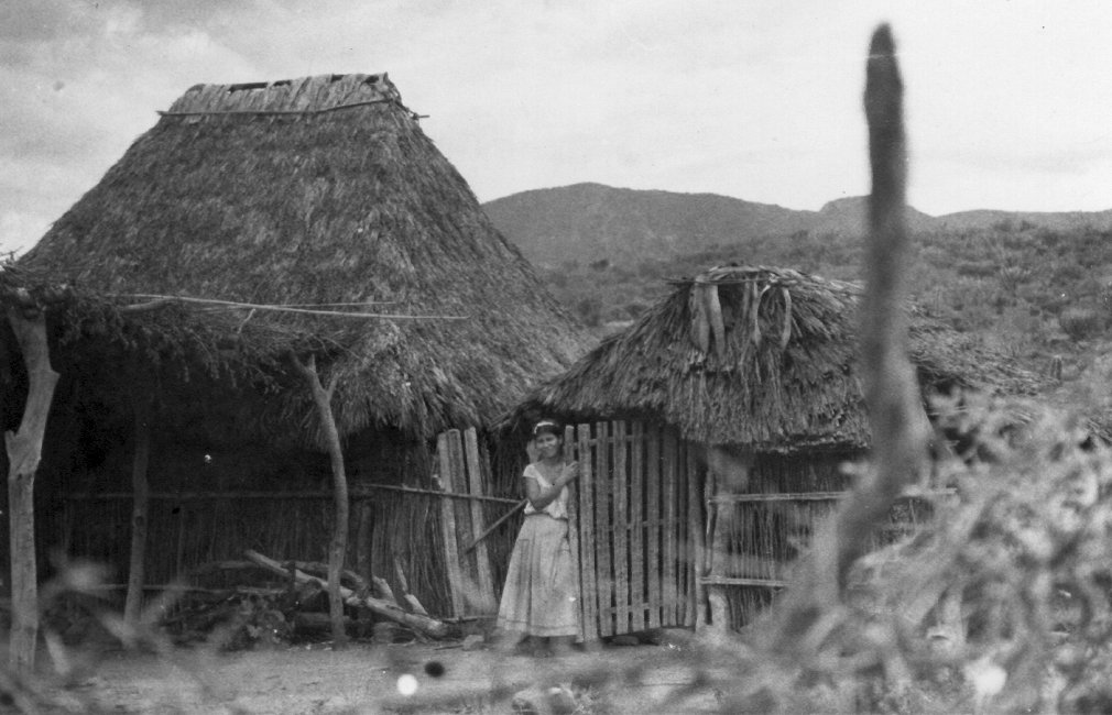 1937_08_20-2-035b-TotolapanIndianWoman.jpg