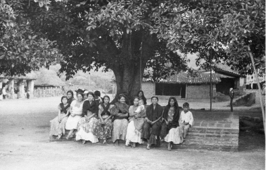 1937_08_23-2-083a-LectureAudience-SanBartolo.jpg
